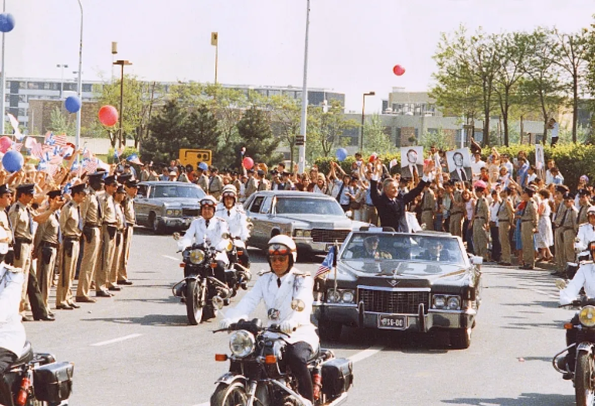 I ako Ikaros (I... comme Icare), 1979 - fotogaléria