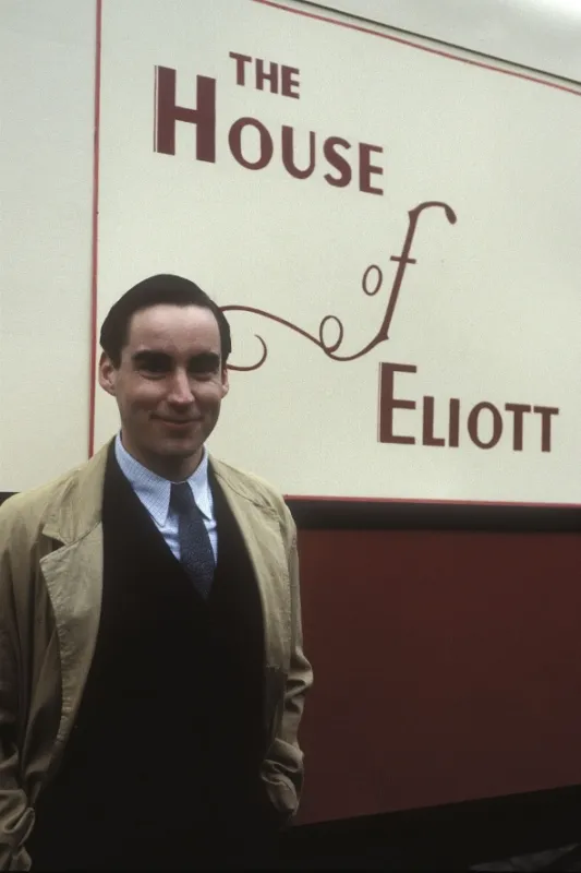 Salón Eliott (House of Eliott III.), 1993 - fotogaléria