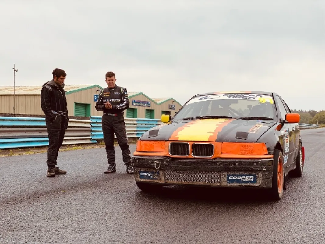 Garáž Guye Martina (Guy’s Garage), 2021 - fotogaléria