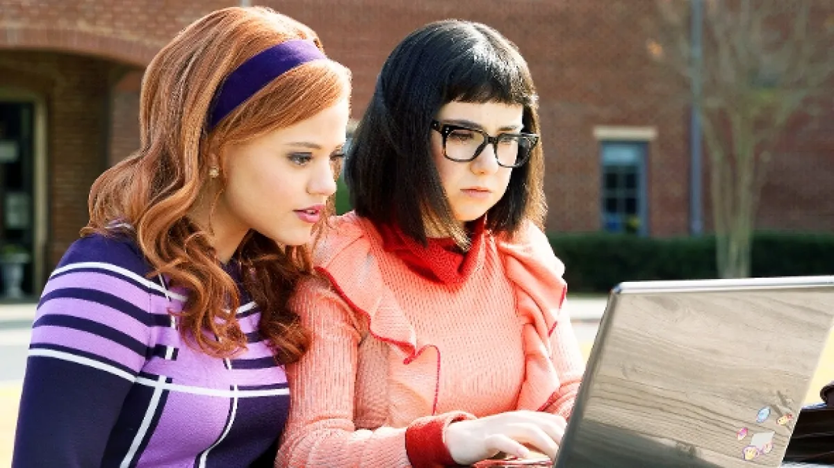 Daphne a Velma (Daphne & Velma), 2018 - fotogaléria