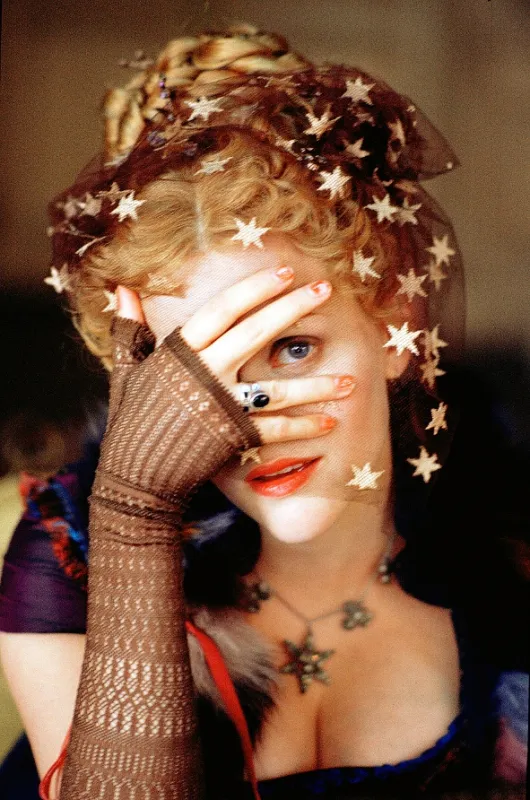 Jarmark marnosti (Vanity Fair), 2004 - fotogaléria