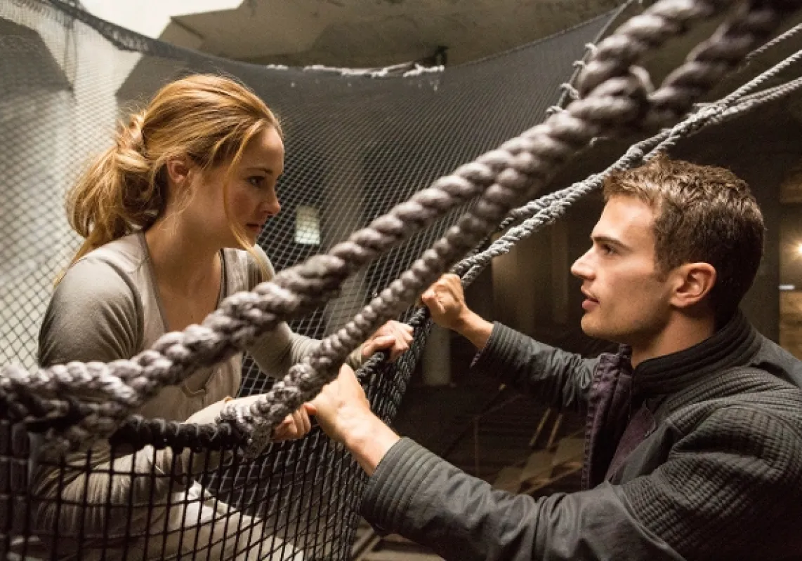 Divergence (Divergent), 2014 - fotogaléria