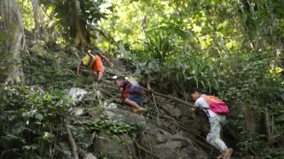 Nejnebezpečnější cesty do školy III (3)