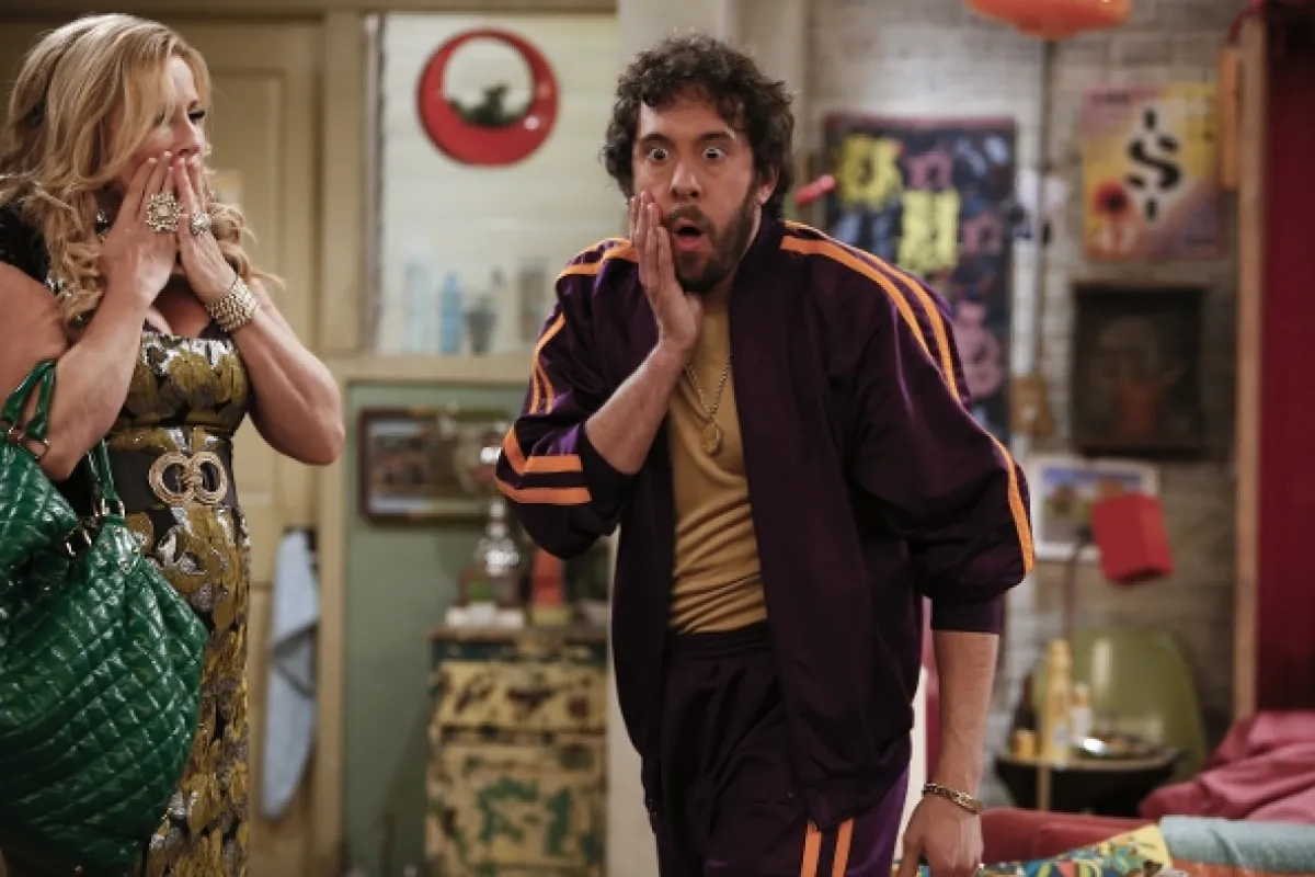 2 $ocky (2 Broke Girls III), 2013 - fotogaléria