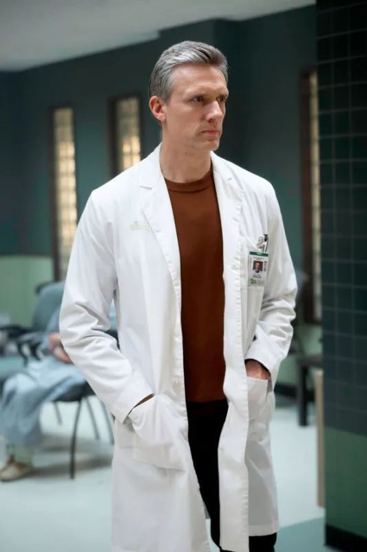 Dr. Wolf (Brilliant Minds II), 2025 - fotogaléria