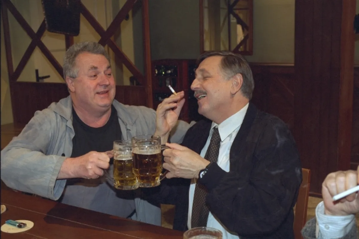 Hospoda, 1995 - fotogaléria
