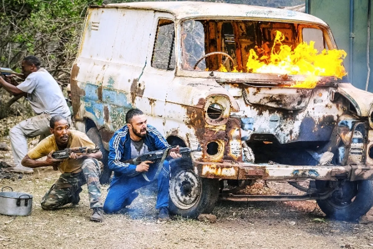 Ve spárech smrti (Rogue), 2020 - fotogaléria