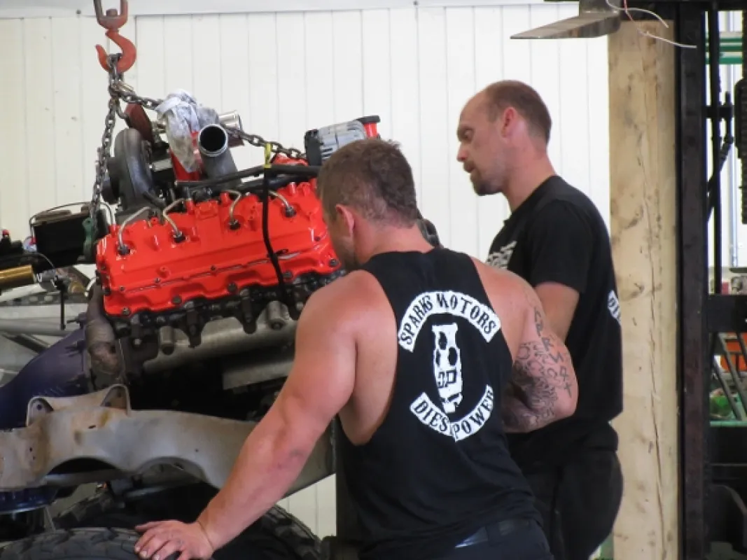 Bratři v dieselu (Diesel Brothers I), 2016 - fotogaléria