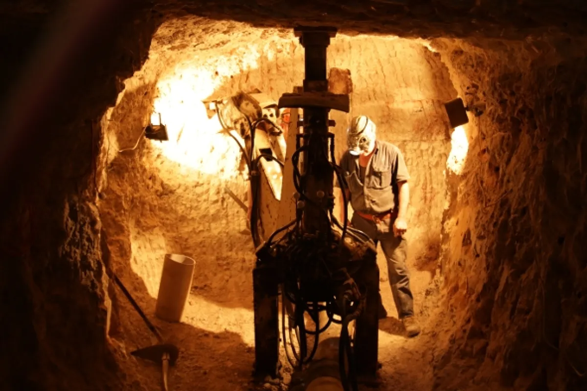 Lovci opálů (Outback Opal Hunters), 2020 - fotogaléria