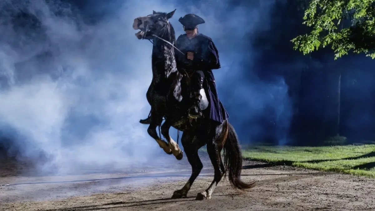 Tajemný mstitel (Beyond the Mask), 2015 - fotogaléria