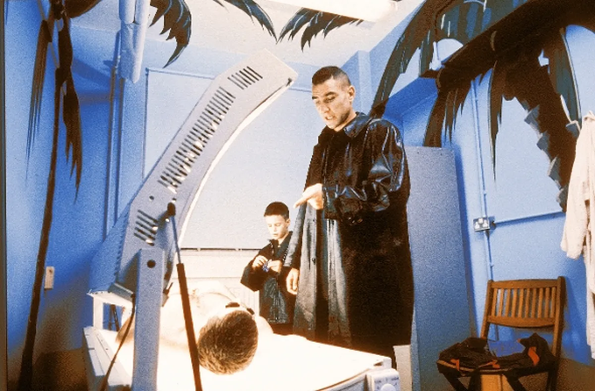 Sbal prachy a vypadni (Lock, Stock and Two Smoking Barrels), 1999 - fotogaléria