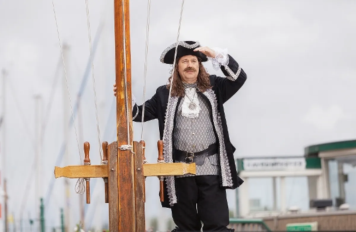 Admirál (Admiral), 2015 - fotogaléria