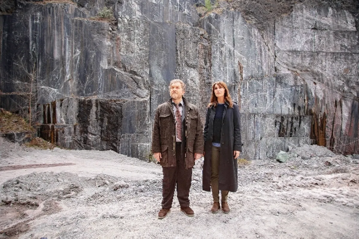 Temný Janov (Petra: Serpenti nel Paradiso), 2022 - fotogaléria