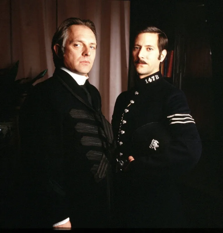 Vražedná místa (Murder Rooms), 2001 - fotogaléria