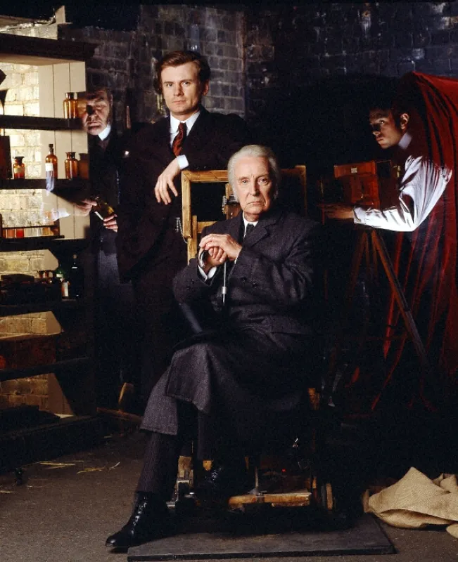 Vražedná místa (Murder Rooms), 2001 - fotogaléria