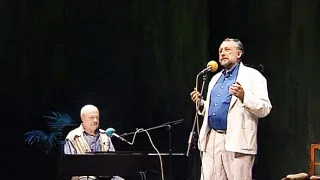 S úsměvem idiota