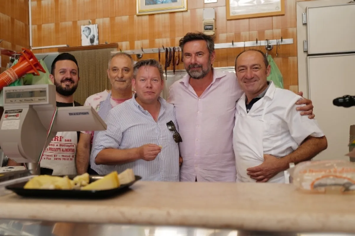 Manu a Matěj na cestě podél Apenin - fotogaléria
