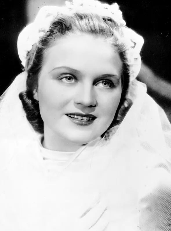 Umlčené rty, 1938 - fotogaléria