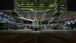 Boeing 777 pod drobnohľadom