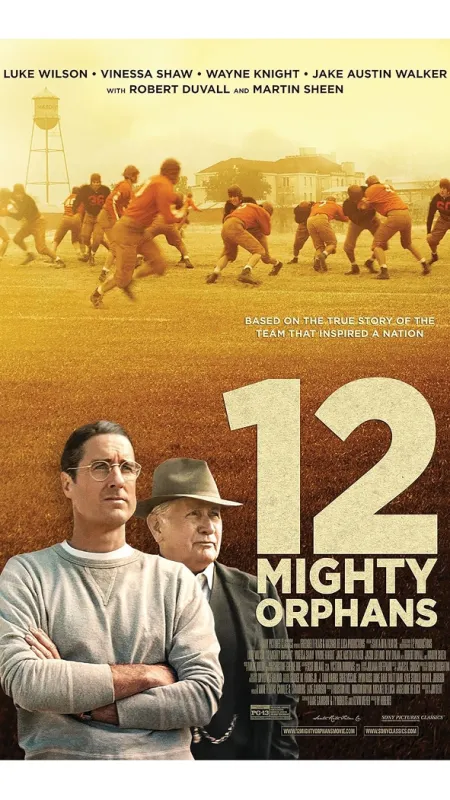 12 nezdolných sirotků (12 Mighty Orphans), 2021 - fotogaléria