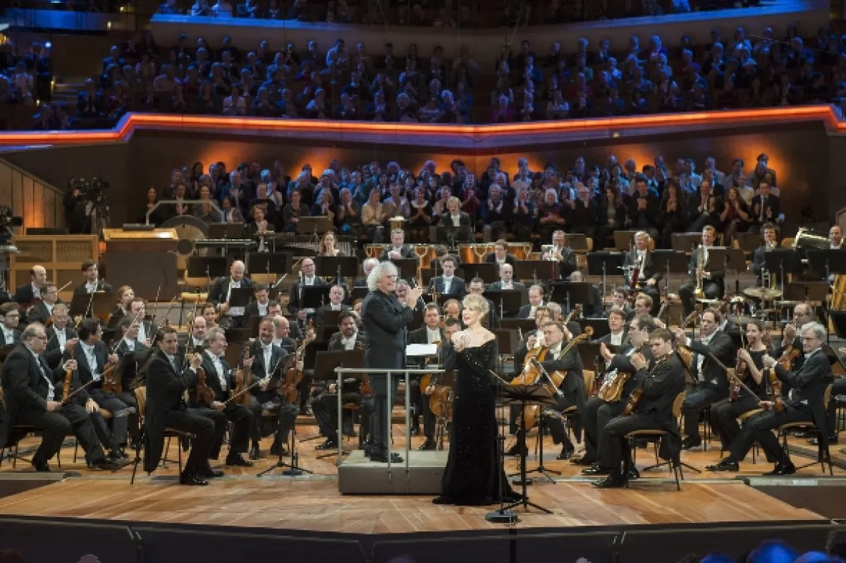 Rattle řídí Berlínské filharmoniky, 2017 - fotogaléria