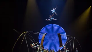 Cirque du Soleil: Luzia