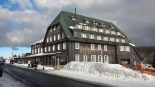 PETR KOLÁŘ - architekt, který si plní své sny