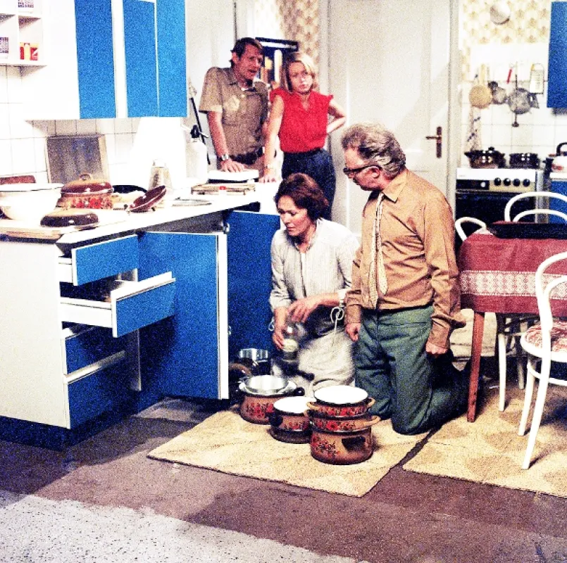 Byt je vykraden, maminko..., 1984 - fotogaléria