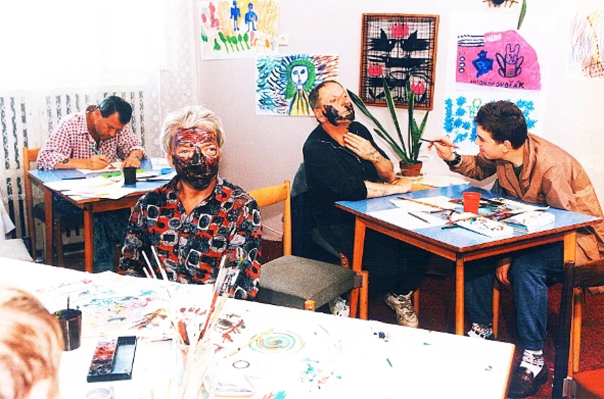 Mrtvej brouk, 1998 - fotogaléria
