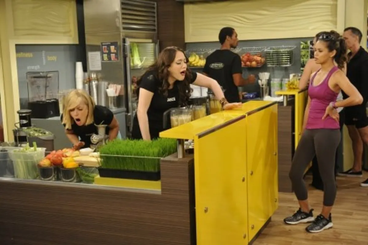 2 $ocky (2 Broke Girls V), 2015 - fotogaléria