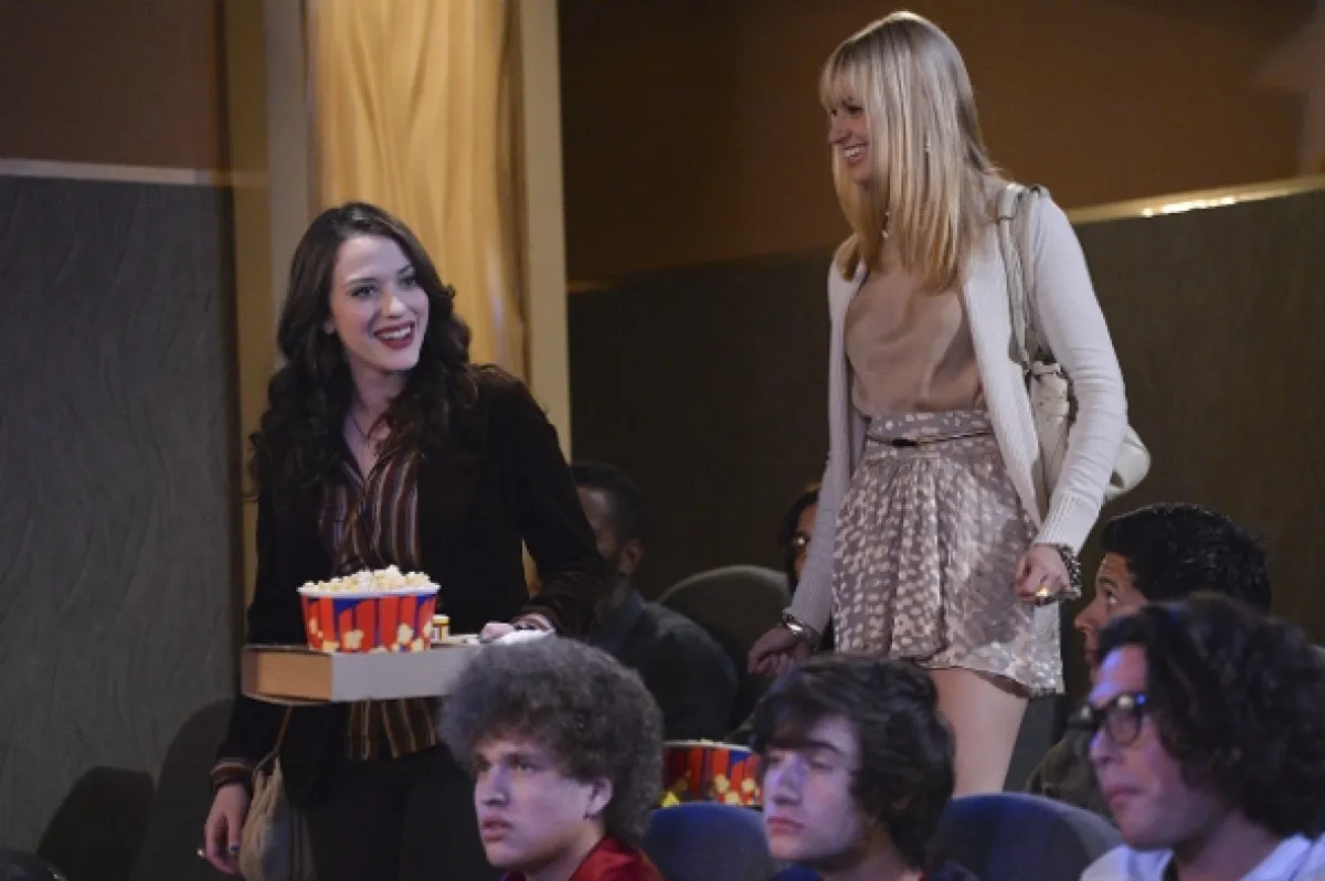 2 $ocky (2 Broke Girls), 2011 - fotogaléria