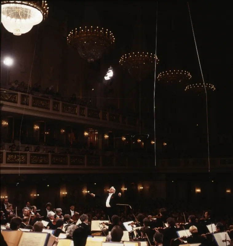 Bernstein řídí devátou - fotogaléria