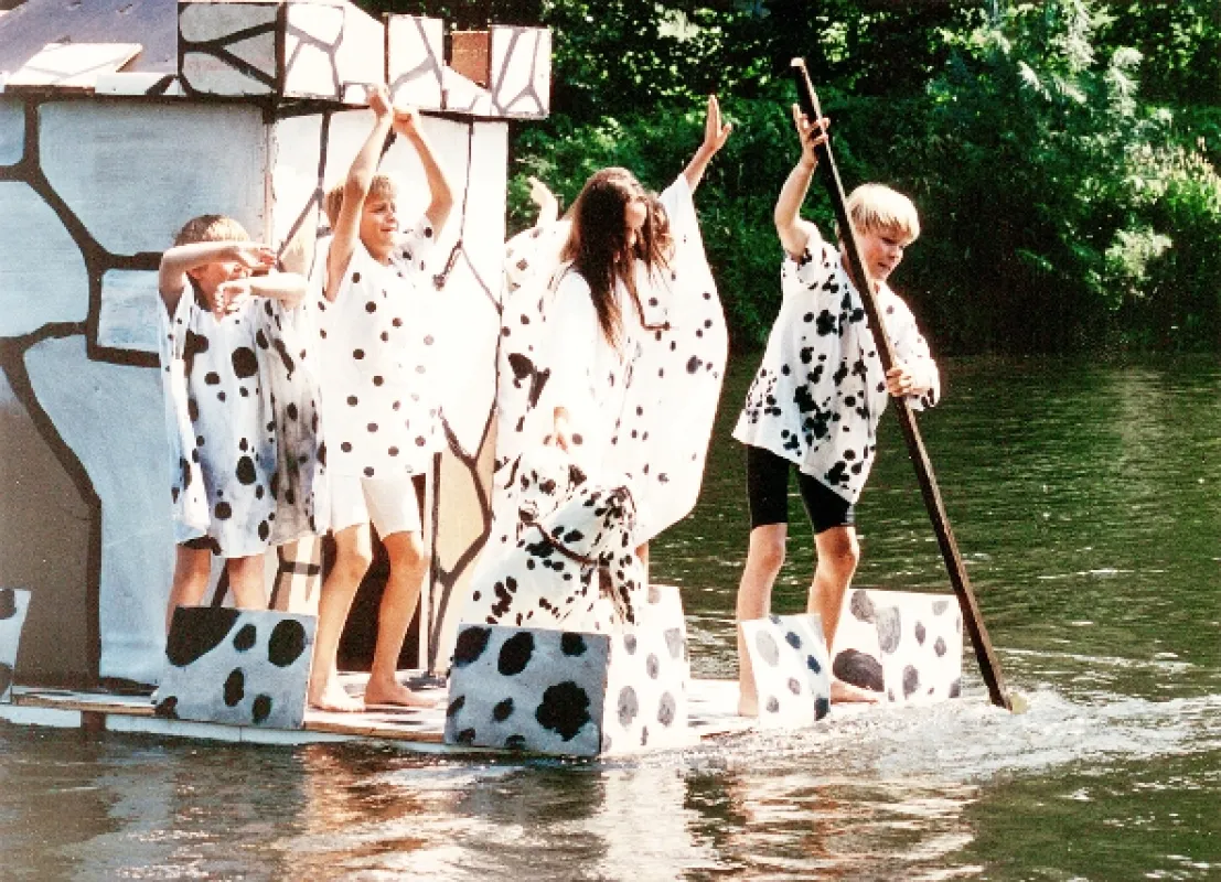Artuš, Merlin a Prchlíci, 1995 - fotogaléria