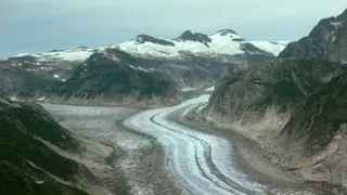 K Pacifiku přes Coast Mountains