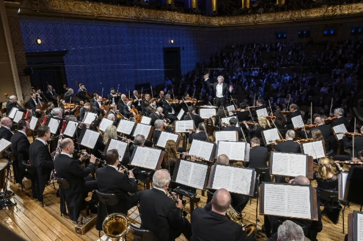 Franz Welser-Möst řídí Českou filharmonii, 2022 - fotogaléria