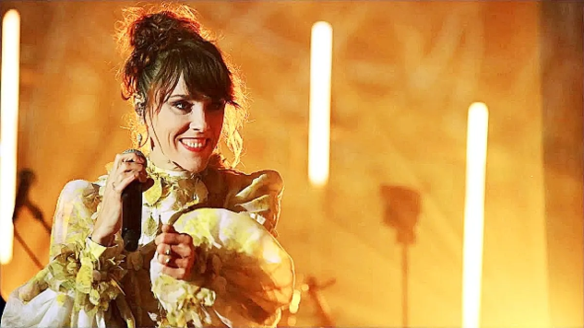 Zaz, koncert v Carriéres de Lumiéres - fotogaléria