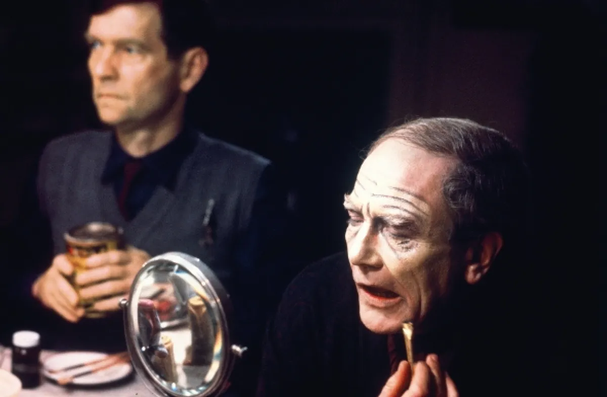 Garderobiér (Dresser, The), 1983 - fotogaléria