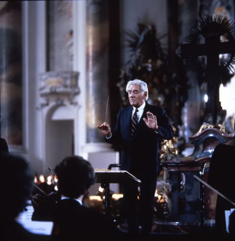 Bernstein řídí Haydnovu válečnou mši, 1985 - fotogaléria