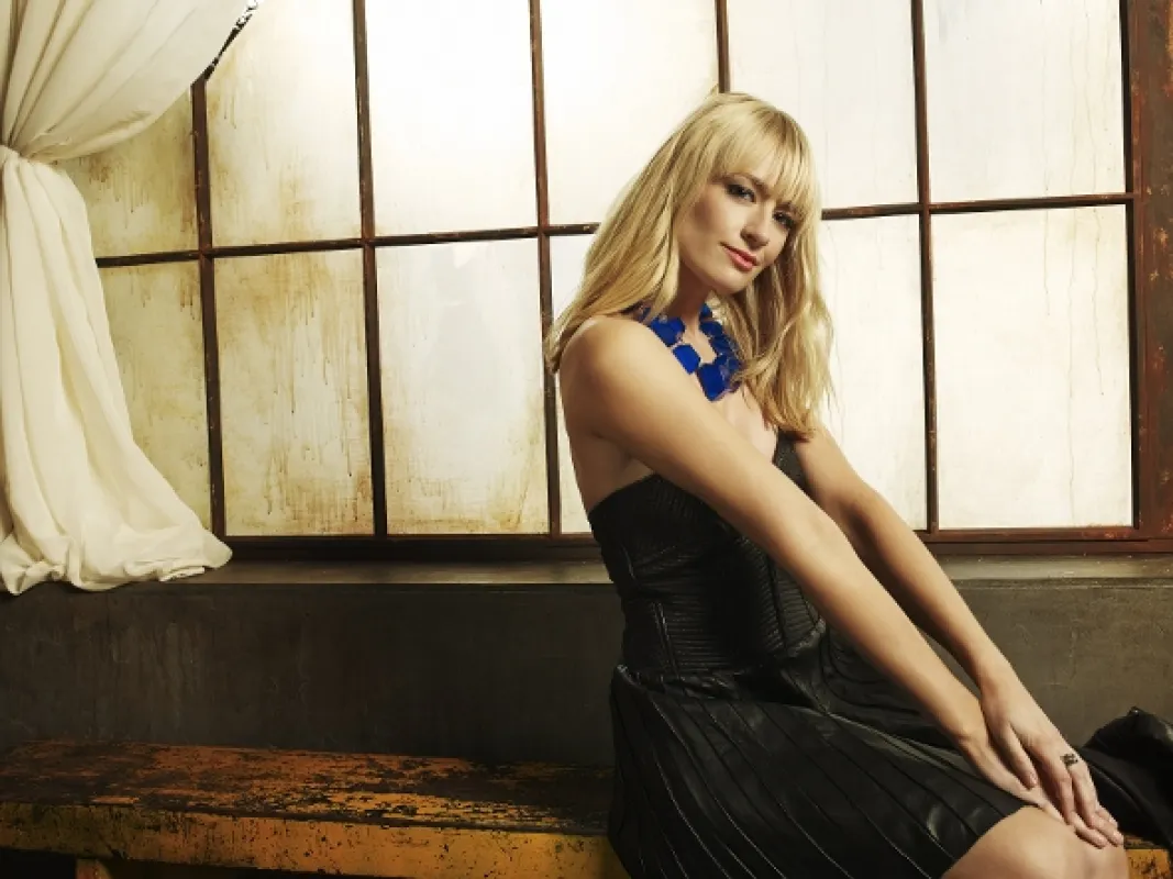 2 $ocky (2 Broke Girls), 2011 - fotogaléria