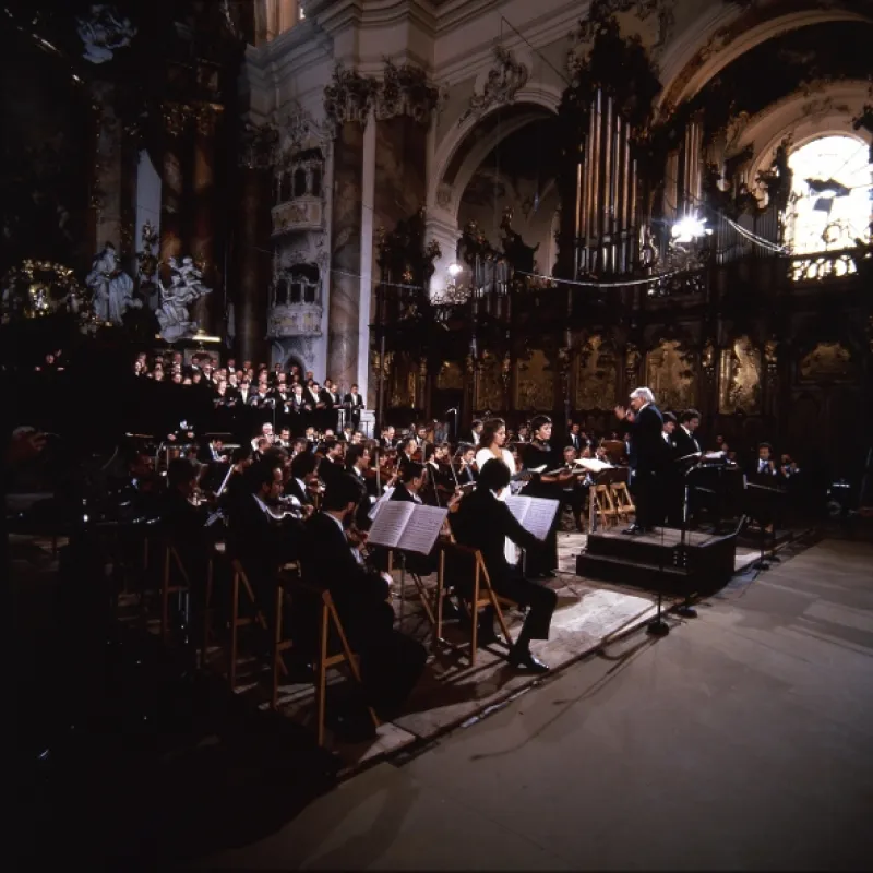 Bernstein řídí Haydnovu válečnou mši, 1985 - fotogaléria