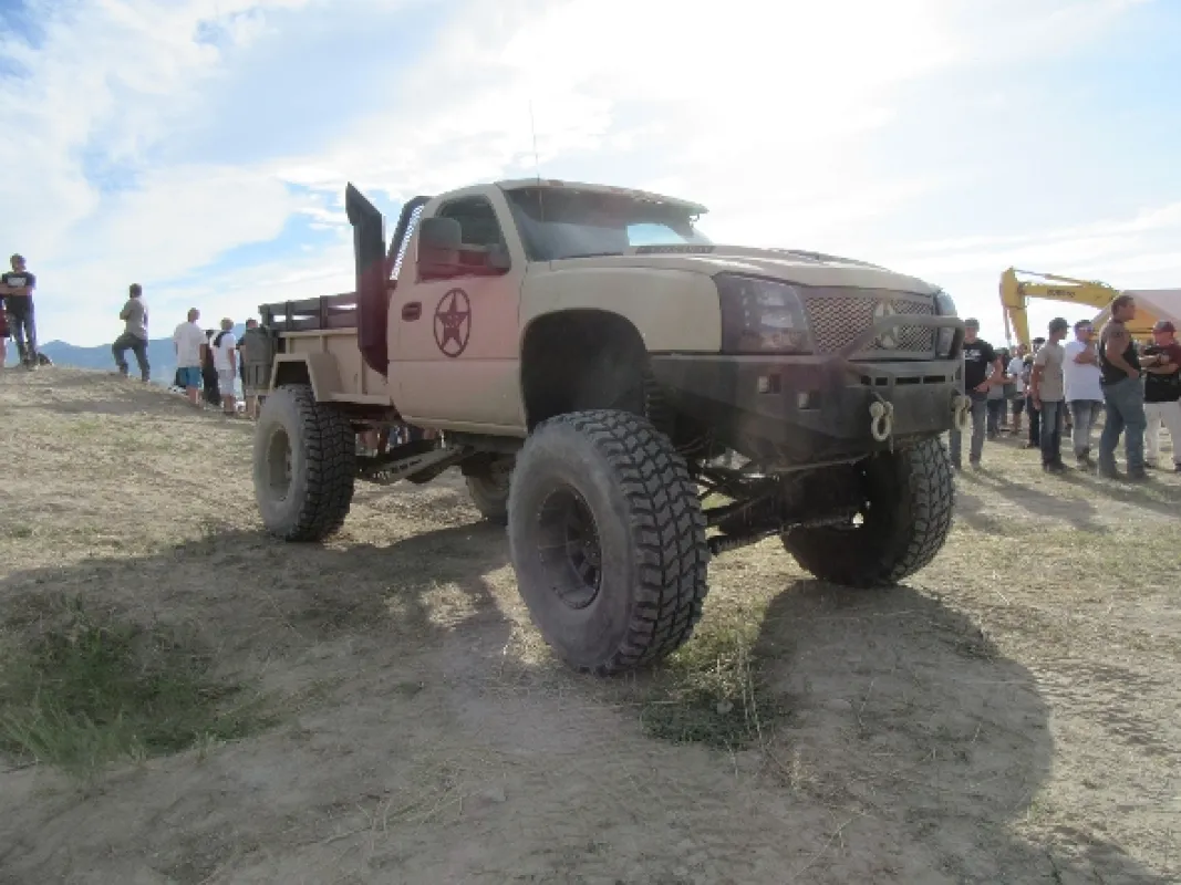 Bratři v dieselu (Diesel Brothers I), 2016 - fotogaléria
