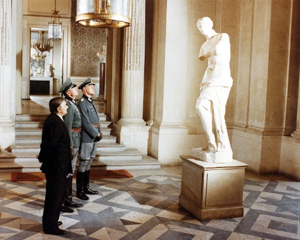 Stepujúca stonožka, 1977 - fotogaléria