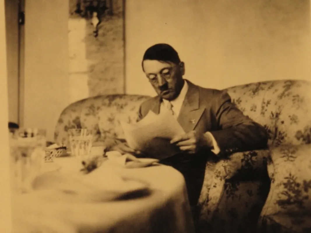 Hitlerův dvůr - fotogaléria