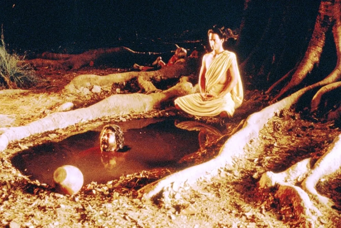 Malý Buddha (Little Buddha), 1993 - fotogaléria