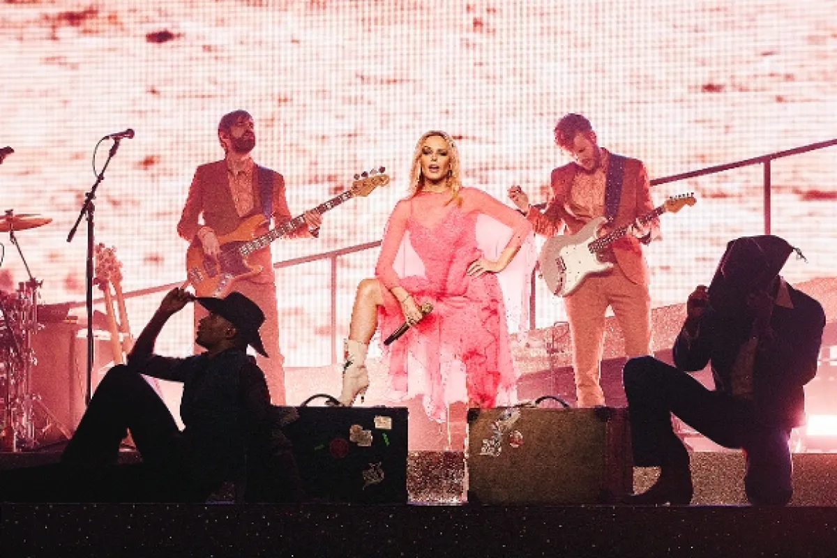Kylie Minogue: Golden Tour Live - fotogaléria