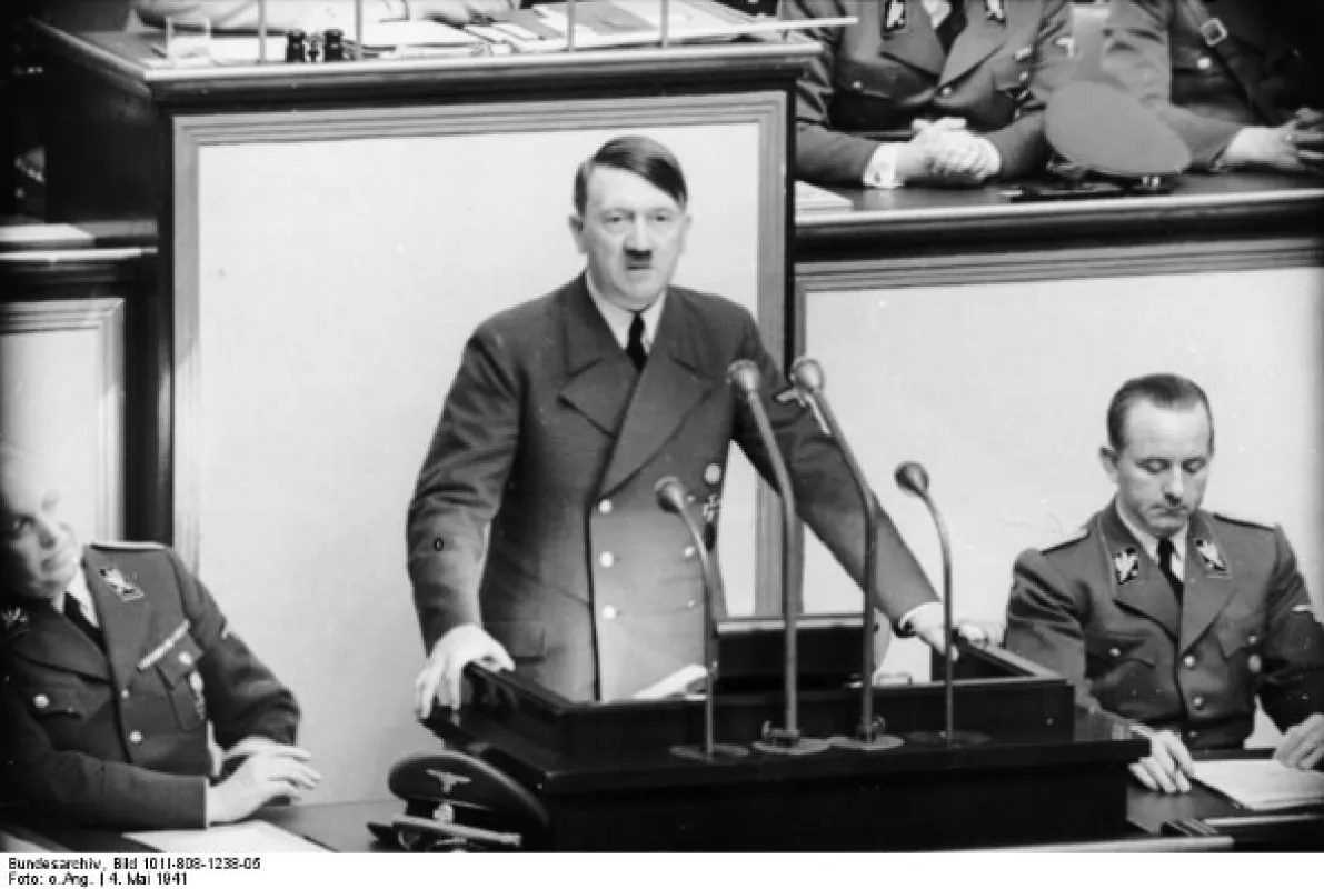 Hitler a nacisti (Hitler and the Nazis), 2011 - fotogaléria
