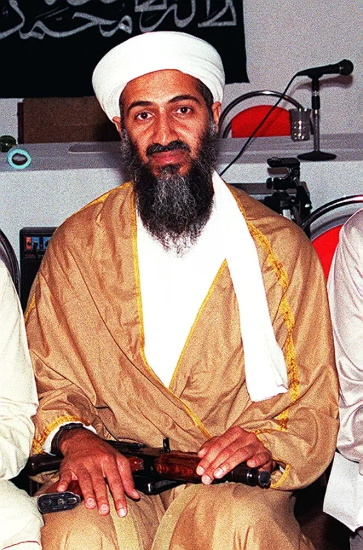 Usáma bin Ládin - dôverný portrét - fotogaléria