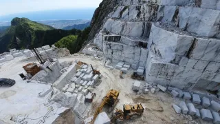 Chlapi z kameňa (4)
