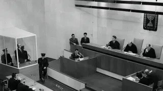 Nacisti na úteku (4)
