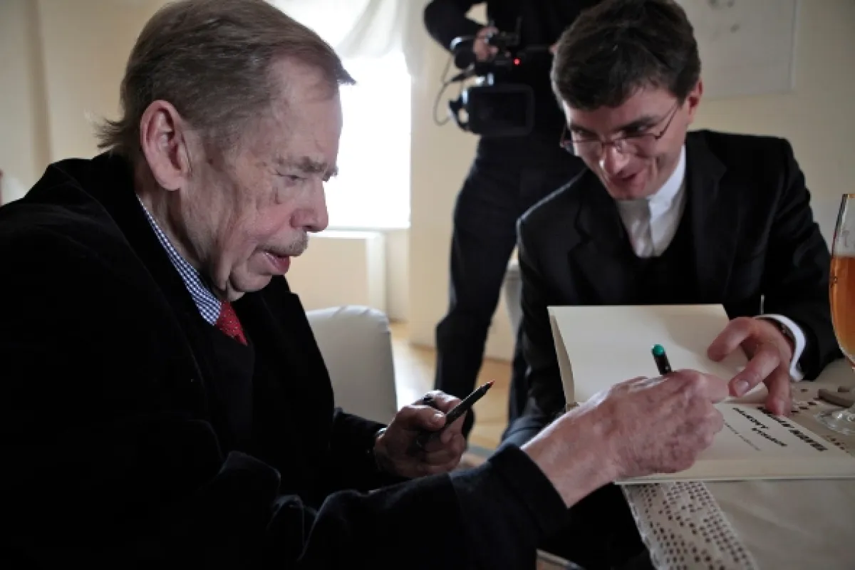 Václav Havel a Dominik Duka: Společný výslech, 2011 - fotogaléria